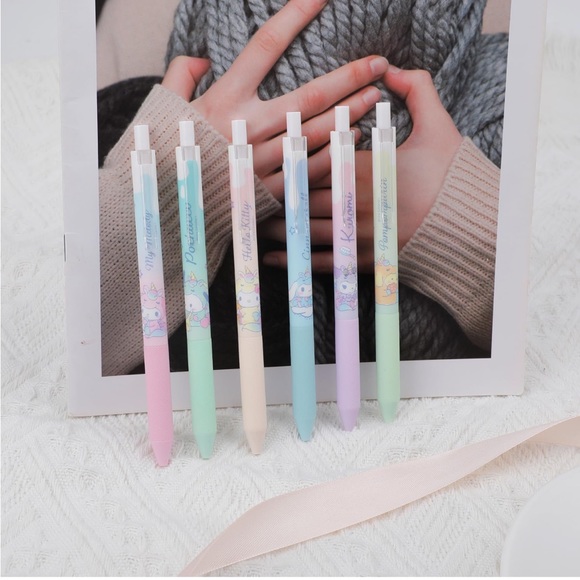 ๐HELLO KITTY BACKPACK SIDE SLING BAGS ๐ - Picture 9 of 12